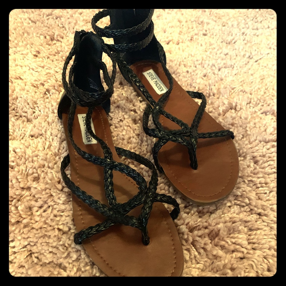 Black Steve Madden strappy sandals